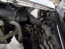 2004 FORD MUSTANG CPE WHITE 3.9L AT F19052